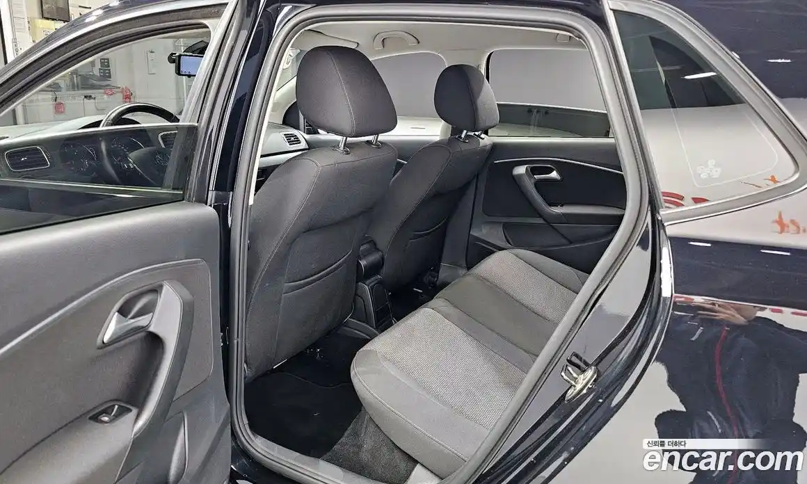 Volkswagen Polo 2016 1.4 Автомат в Москве № 168893, фото 4