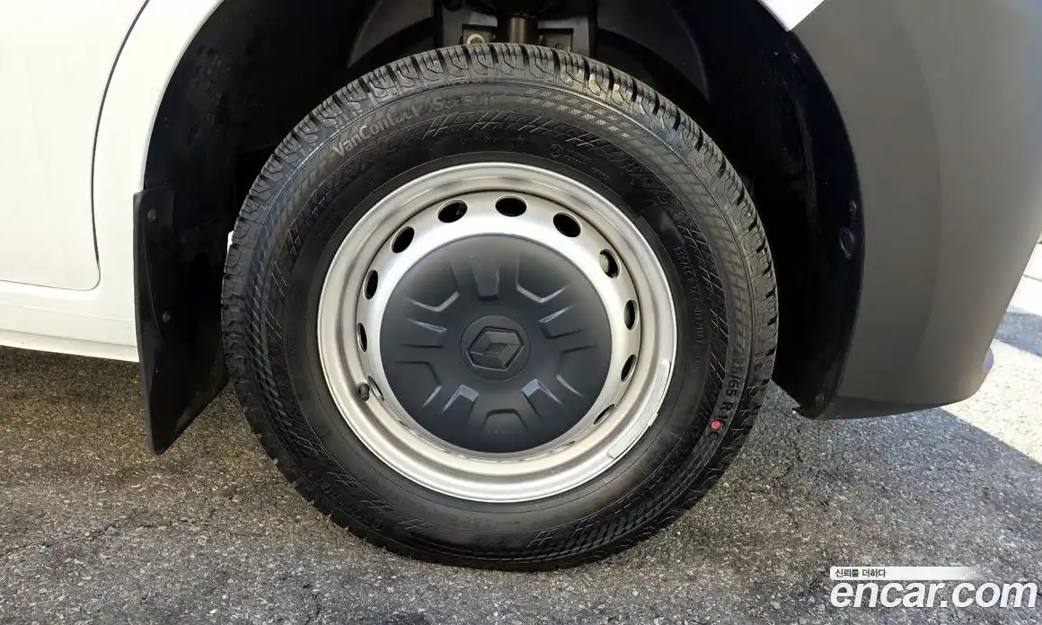 Renault Master 2024 2.3 Механическая в Москве № 176248, фото 17