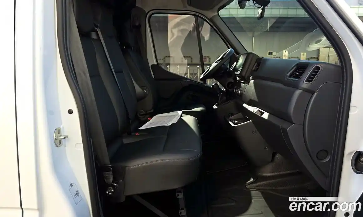 Renault Master 2024 2.3 Механическая в Москве № 176248, фото 4