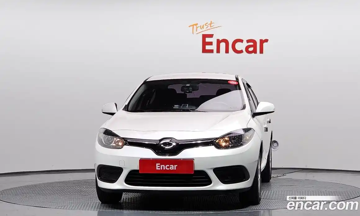 Renault SM3 2015 1.6 Автомат в Москве № 179099, фото 9