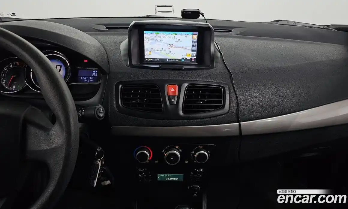 Renault SM3 2015 1.6 Автомат в Москве № 179099, фото 10