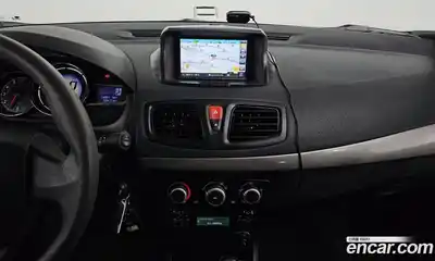 Renault SM3 2015 1.6 Автомат в Москве № 179099, миниатюра 10