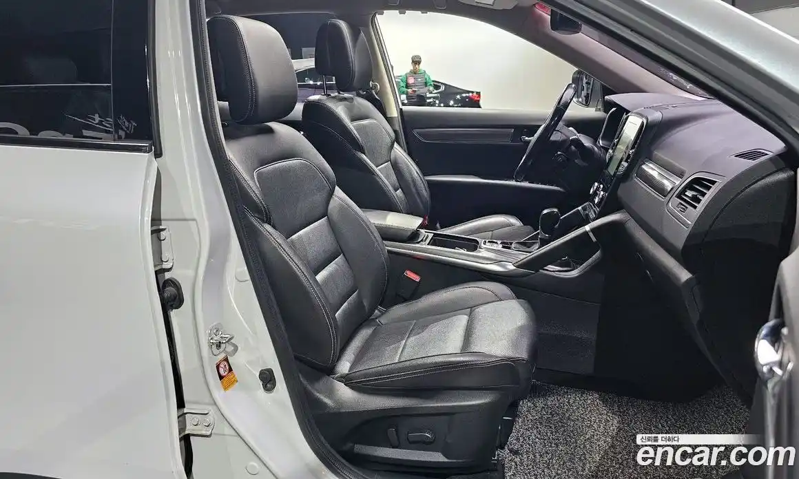 Renault QM6 2017 2.0 Автомат в Москве № 180087, фото 5