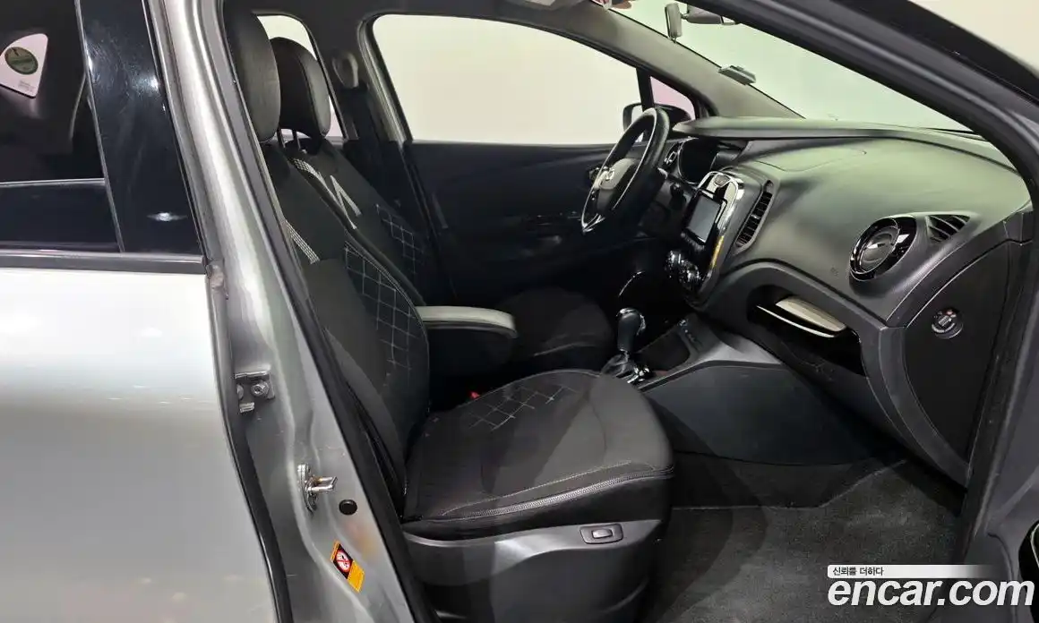 Renault QM3 2015 1.5 Автомат в Москве № 184181, фото 11