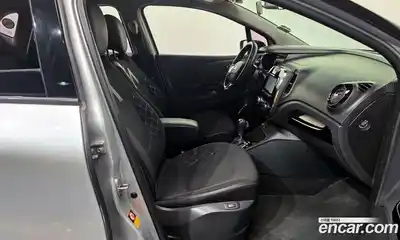 Renault QM3 2015 1.5 Автомат в Москве № 184181, миниатюра 11