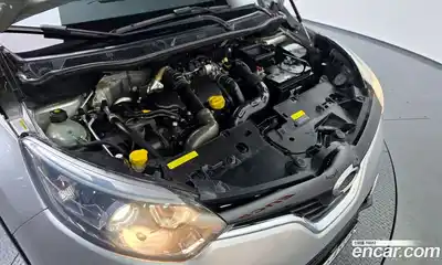 Renault QM3 2015 1.5 Автомат в Москве № 184181, миниатюра 2