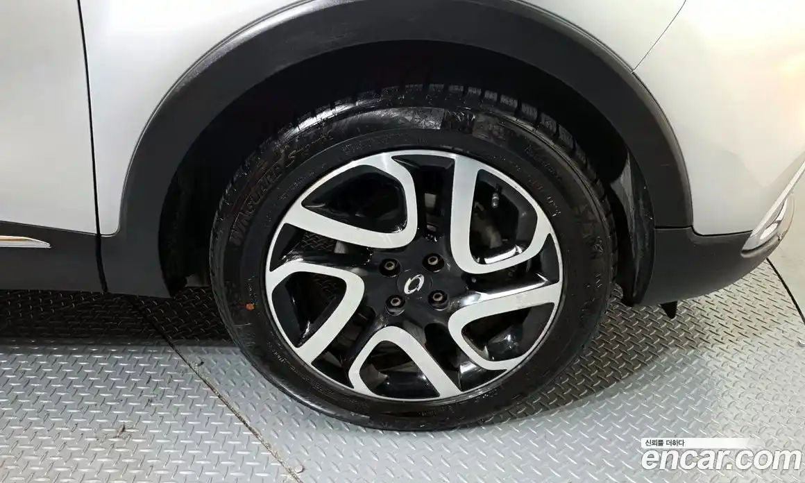 Renault QM3 2015 1.5 Автомат в Москве № 184181, фото 5