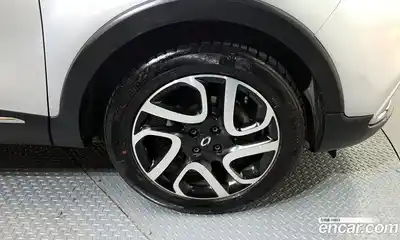 Renault QM3 2015 1.5 Автомат в Москве № 184181, миниатюра 5