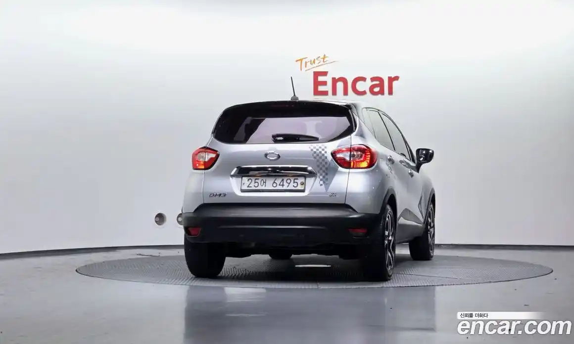 Renault QM3 2015 1.5 Автомат в Москве № 184181, фото 6