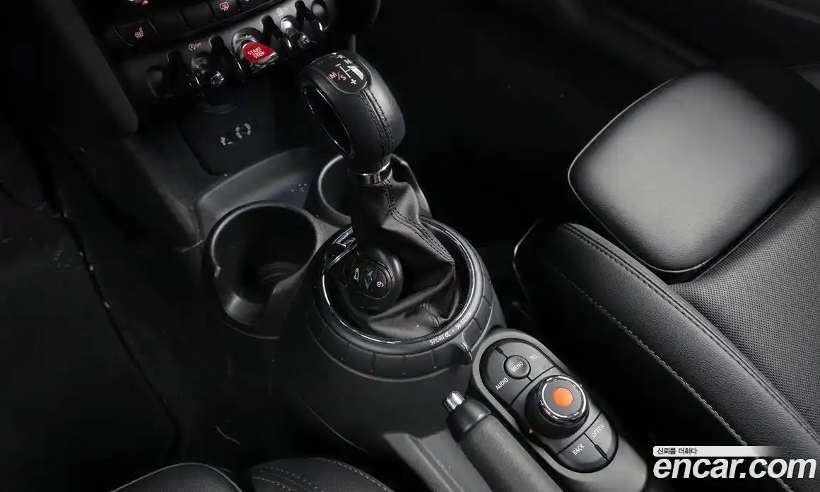 Mini Cooper 2015 1.5 Автомат в Москве № 185232, фото 5