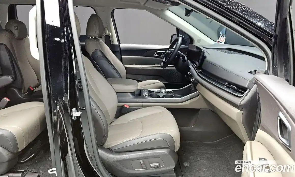 Kia Canival 2025 3.5 Автомат в Москве № 18801, фото 6