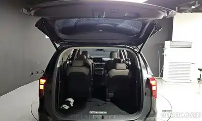 Kia Canival 2025 3.5 Автомат в Москве № 18801, миниатюра 10