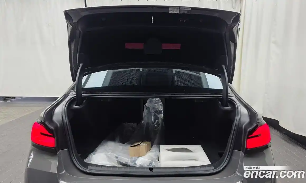 BMW 5-Series 2022 4.4 Автомат в Москве № 192525, фото 10