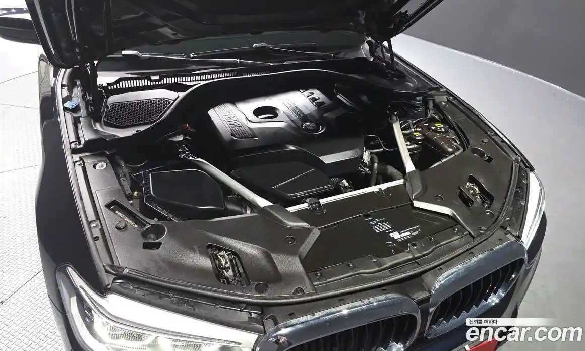 BMW 5-Series 2018 2.0 Автомат в Москве № 192939, фото 15