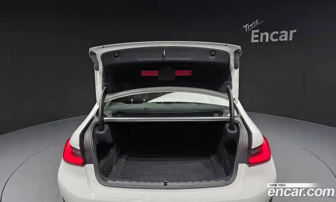 BMW 3-Series 2020 2.0 Автомат в Москве № 193203, фото 11