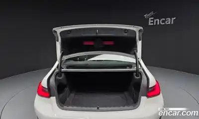 BMW 3-Series 2020 2.0 Автомат в Москве № 193203, миниатюра 11