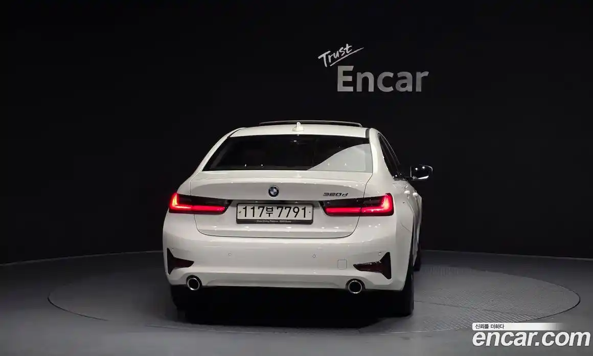 BMW 3-Series 2020 2.0 Автомат в Москве № 193203, фото 2