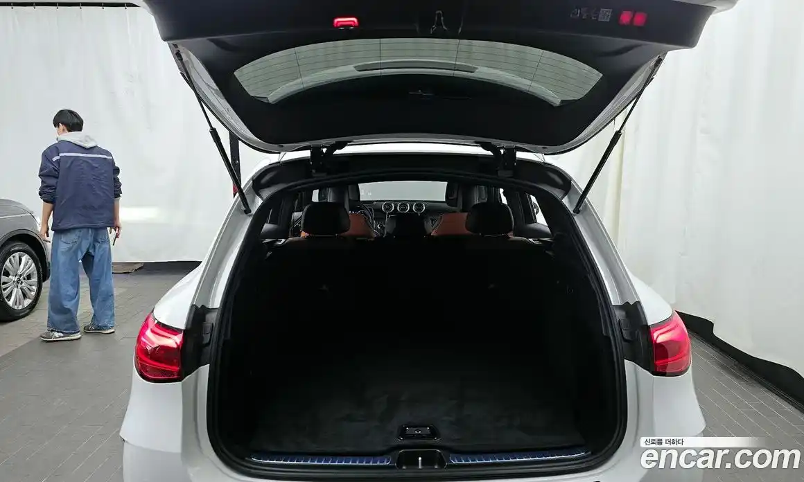 Mercedes-Benz GLC-Class 2025 2.0 Автомат в Москве № 193768, фото 19