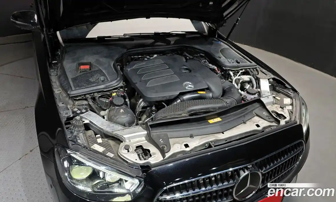 Mercedes-Benz E-Class 2022 2.0 Автомат в Москве № 194676, фото 17