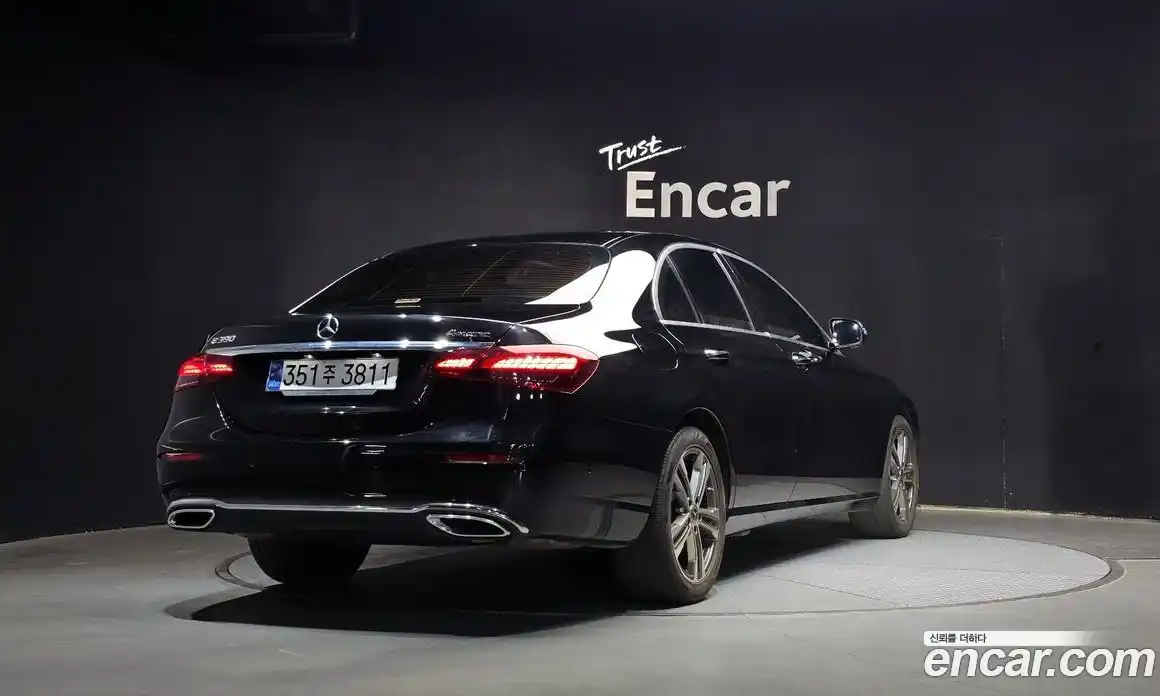 Mercedes-Benz E-Class 2022 2.0 Автомат в Москве № 194676, фото 18