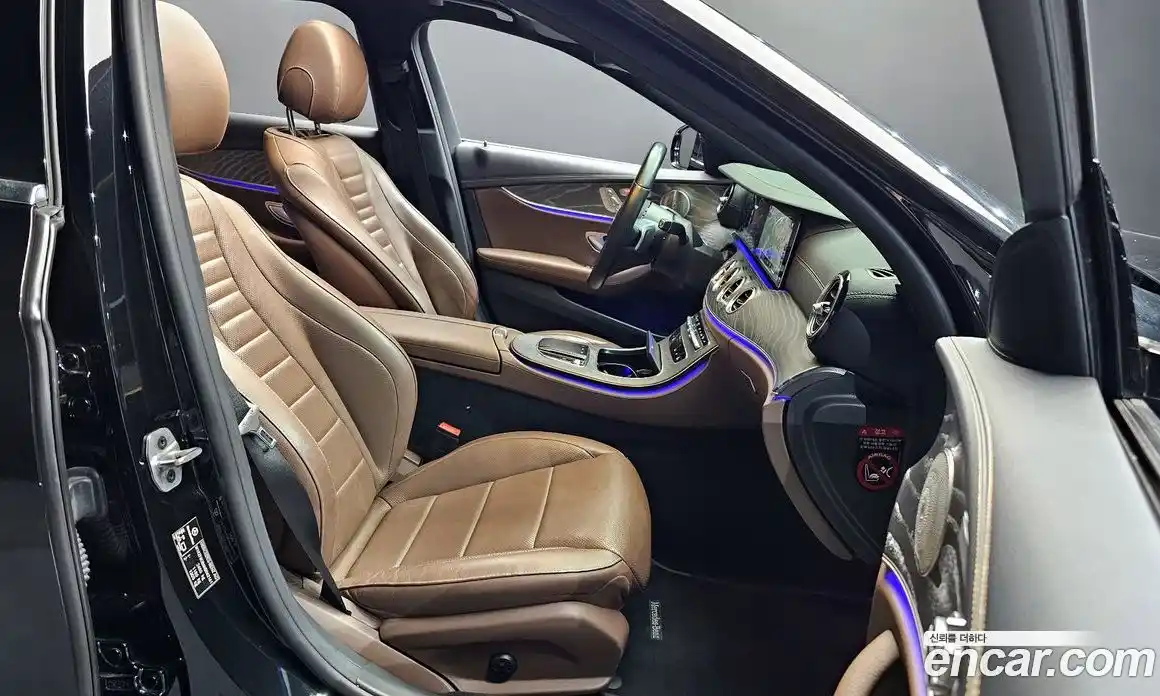 Mercedes-Benz E-Class 2022 2.0 Автомат в Москве № 194676, фото 6