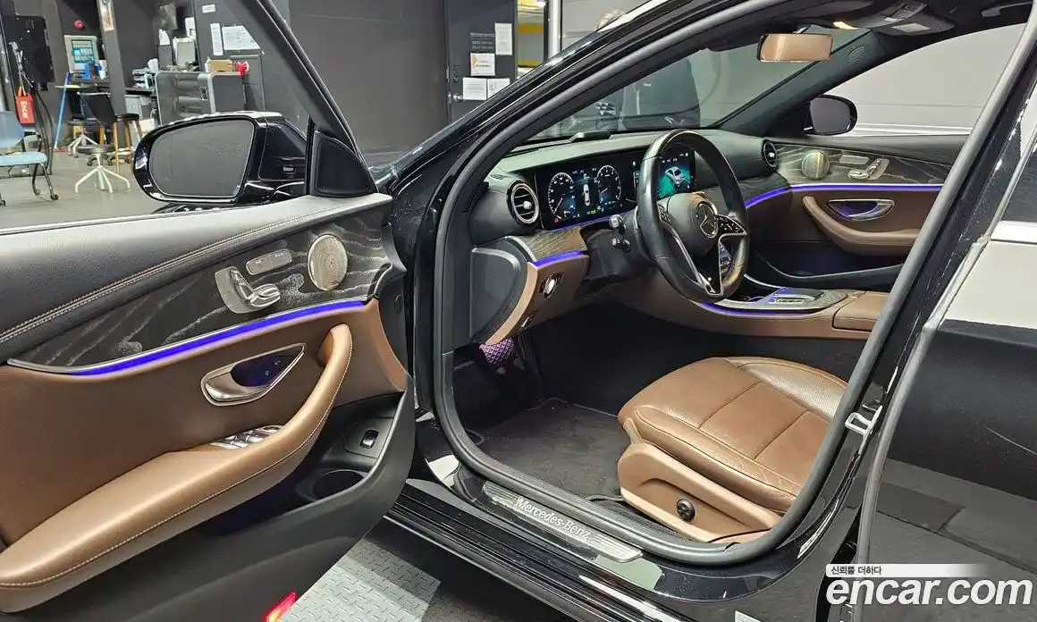 Mercedes-Benz E-Class 2022 2.0 Автомат в Москве № 194676, фото 10