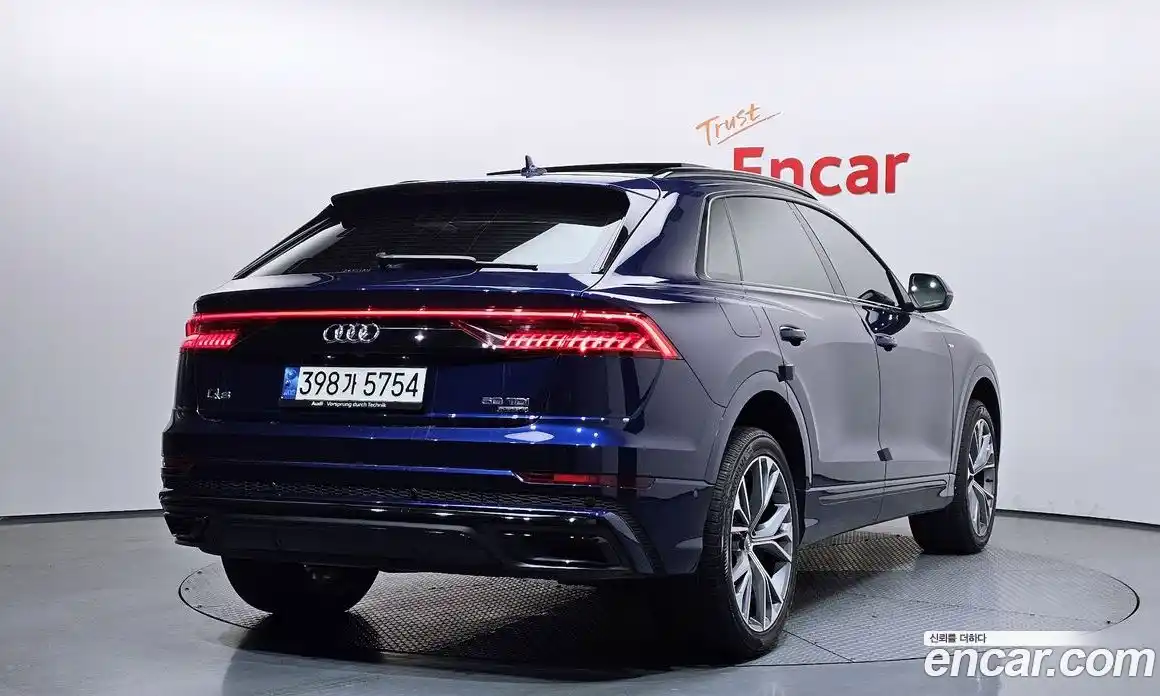 Audi Q8 2021 3.0 Автомат в Москве № 196522, фото 12