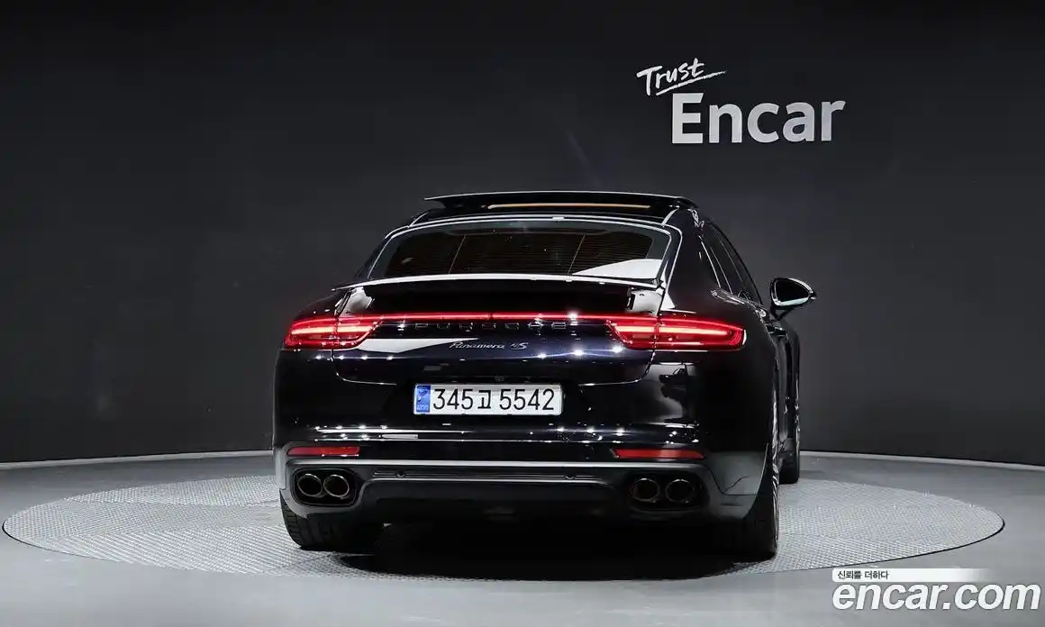 Porsche Panamera 2018 3.0 Автомат в Москве № 197432, фото 9