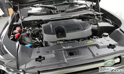 Land Rover Defender 2025 3.0 Автомат в Москве № 198107, миниатюра 12