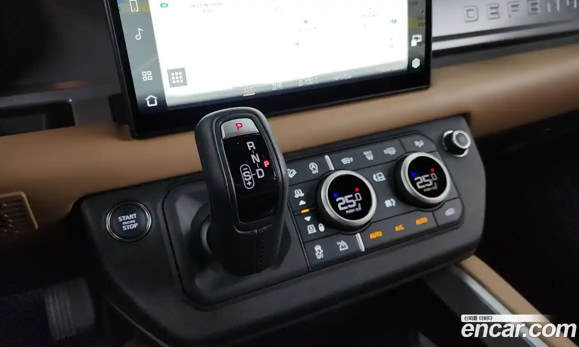 Land Rover Defender 2025 3.0 Автомат в Москве № 198107, фото 15