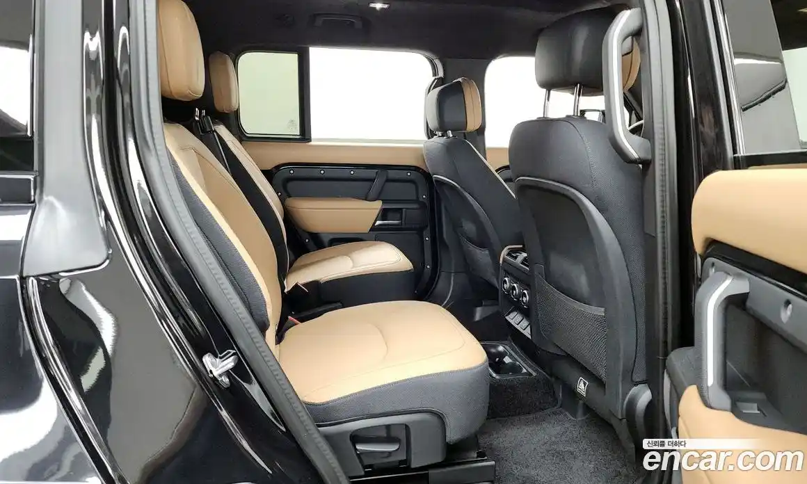 Land Rover Defender 2025 3.0 Автомат в Москве № 198107, фото 7