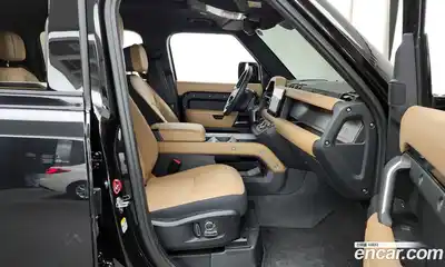 Land Rover Defender 2025 3.0 Автомат в Москве № 198107, миниатюра 10