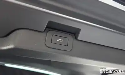 Land Rover Discovery 2025 3.0 Автомат в Москве № 198112, миниатюра 3