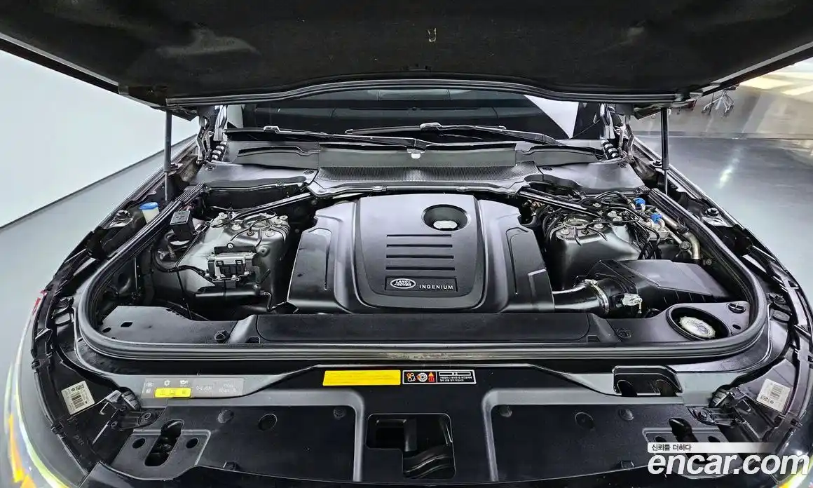 Land Rover Discovery 2018 2.0 Автомат в Москве № 198256, фото 20