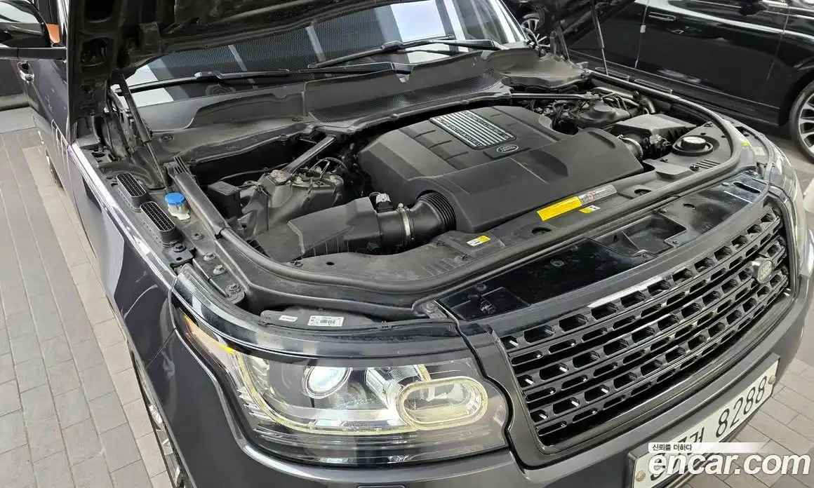 Land Rover Range-Rover 2017 5.0 Автомат в Москве № 198294, фото 11