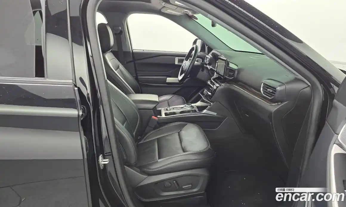 Ford Explorer 2021 2.3 Автомат в Москве № 199773, фото 3