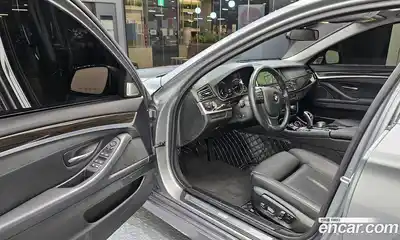BMW 5-Series 2015 2.0 Автомат в Москве № 211575, миниатюра 3