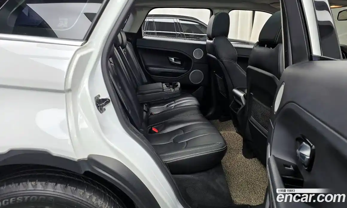 Land Rover Range-Rover Evoque 2012 2.2 Автомат в Москве № 213662, фото 9