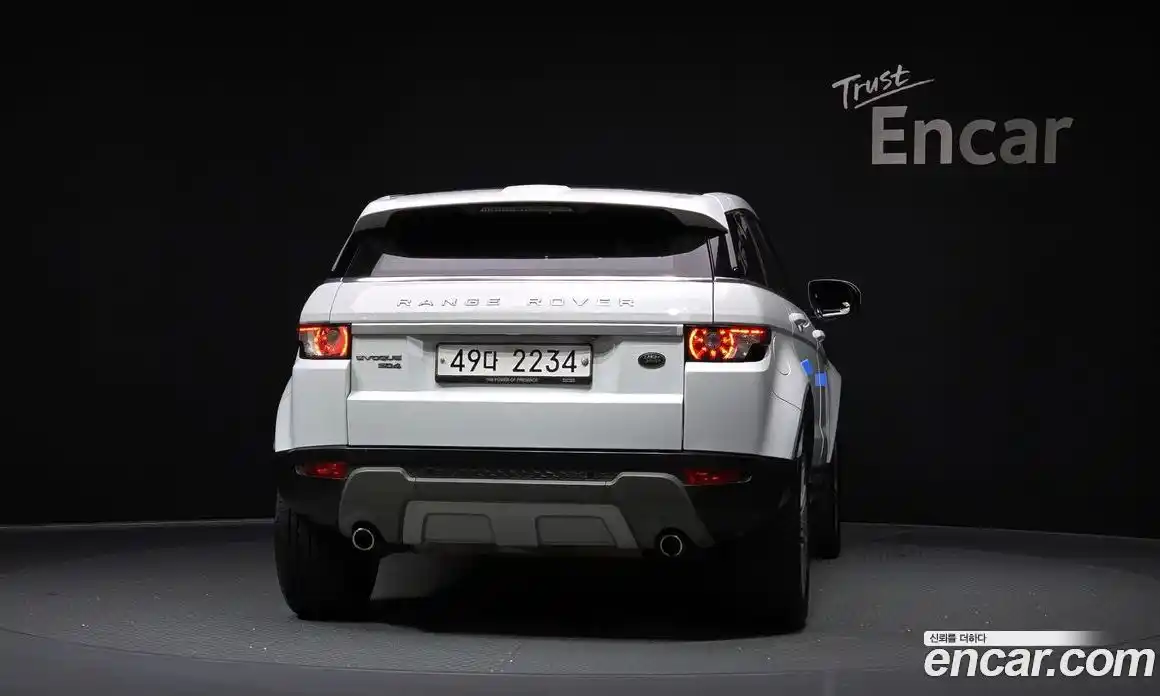 Land Rover Range-Rover Evoque 2012 2.2 Автомат в Москве № 213662, фото 10