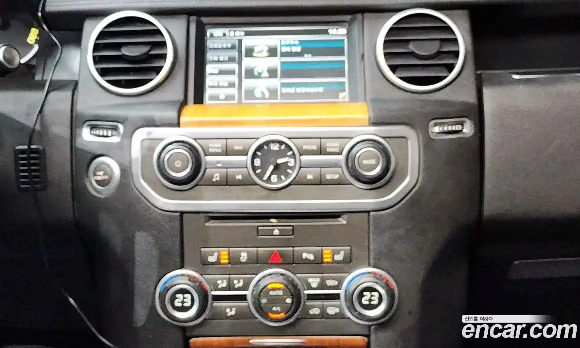 Land Rover Discovery 2015 3.0 Автомат в Москве № 213861, фото 3