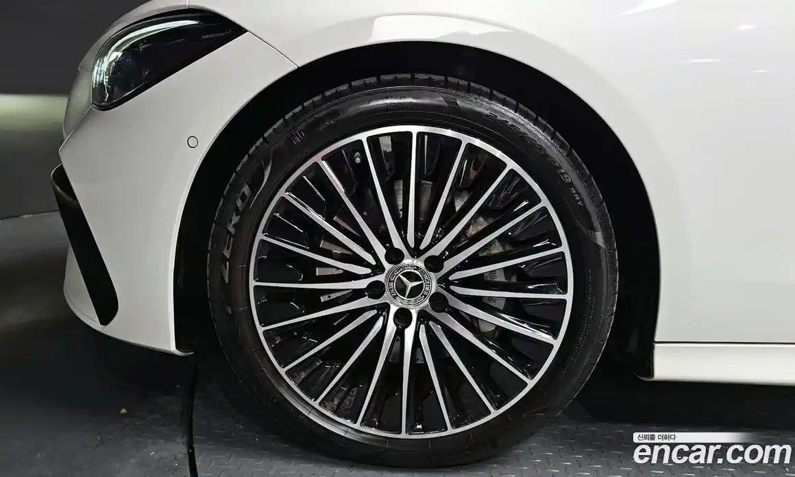 Mercedes-Benz CLE-Class 2024 2.0 Автомат в Москве № 216792, фото 19