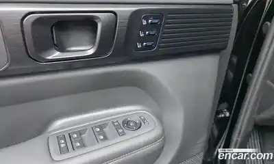 Hyundai Santa Fe 2024 1.6 Автомат в Москве № 2268, миниатюра 7