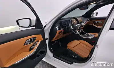 BMW 3-Series 2023 2.0 Автомат в Москве № 227928, миниатюра 7