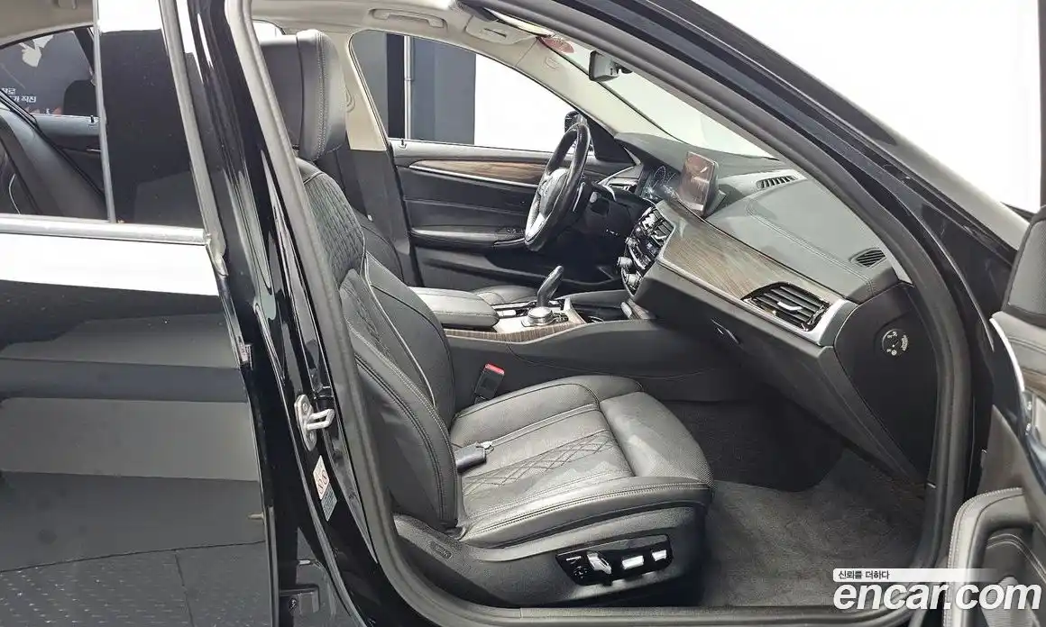 BMW 5-Series 2019 2.0 Автомат в Москве № 229089, фото 4