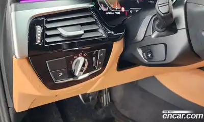 BMW 5-Series 2023 2.0 Автомат в Москве № 229143, миниатюра 11