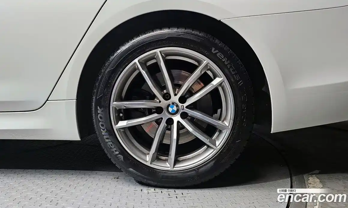 BMW 5-Series 2017 2.0 Автомат в Москве № 229301, фото 17