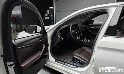 BMW 5-Series 2017 2.0 Автомат в Москве № 229301, миниатюра 7