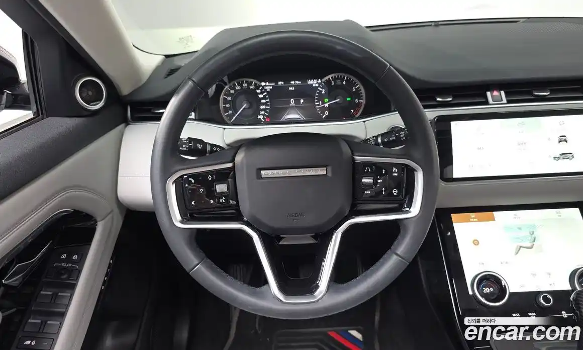 Land Rover Range-Rover Evoque 2023 2.0 Автомат в Москве № 231184, фото 17