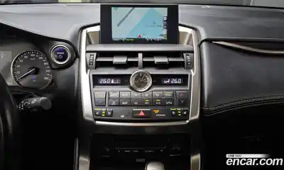 Lexus NX 2015 2.5 Автомат в Москве № 232026, миниатюра 5