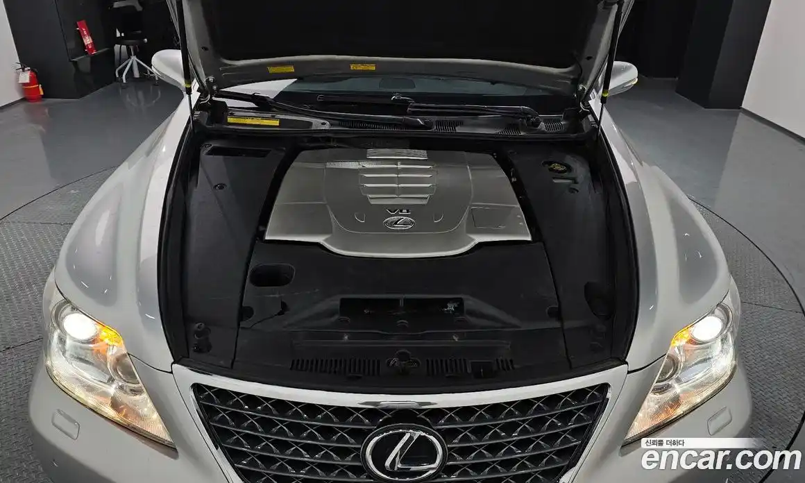 Lexus LS 2011 4.6 Автомат в Москве № 232030, фото 17